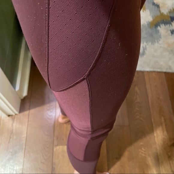 Lululemon Leggings with Mesh Legs and Tech Pockets - Picture 3 of 7